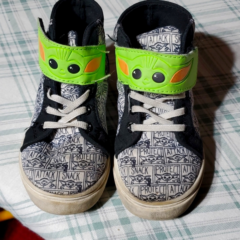 Yoda shoes 10 Toddler